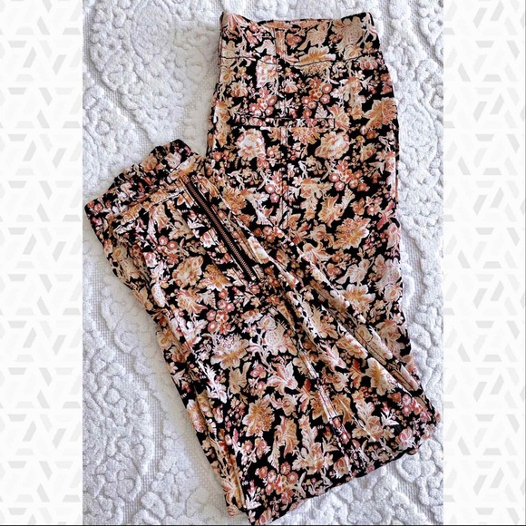 Anthropologie Diandra Pleated Floral Joggers NWT - Picture 6 of 11